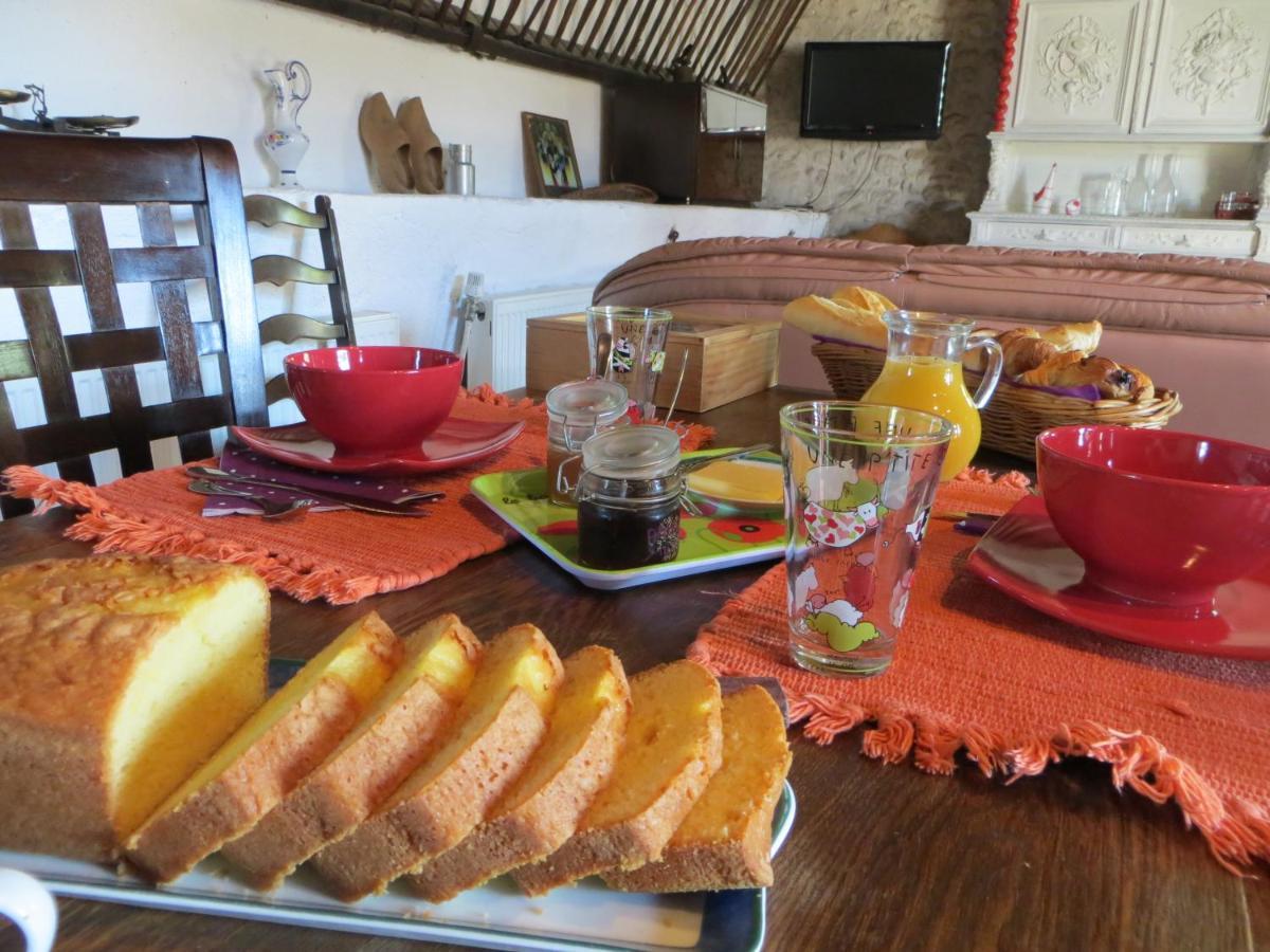 La Ferme De L'isle Et Sa Roulotte Bed & Breakfast Avaray