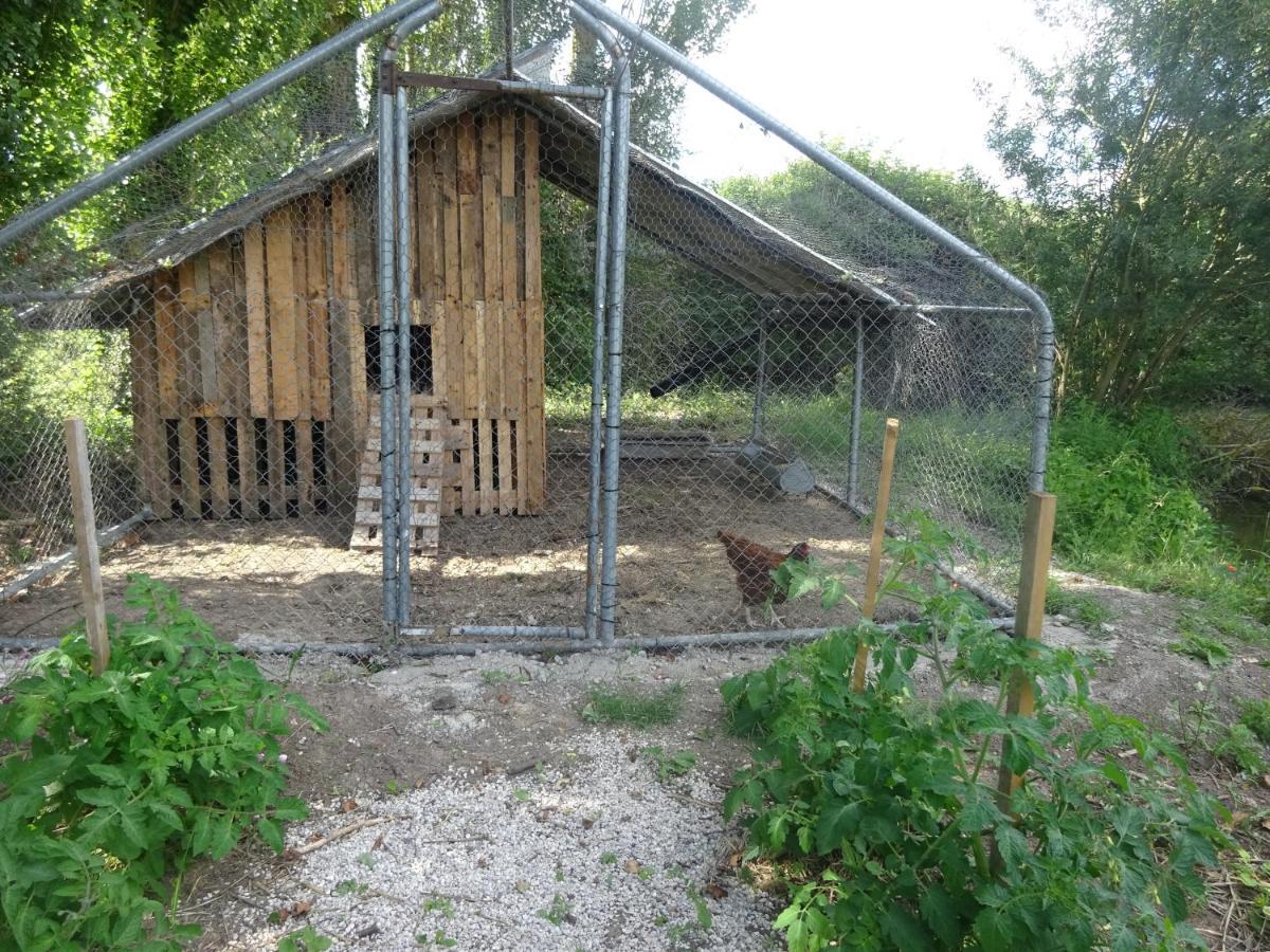 La Ferme De L'isle Et Sa Roulotte * Avaray