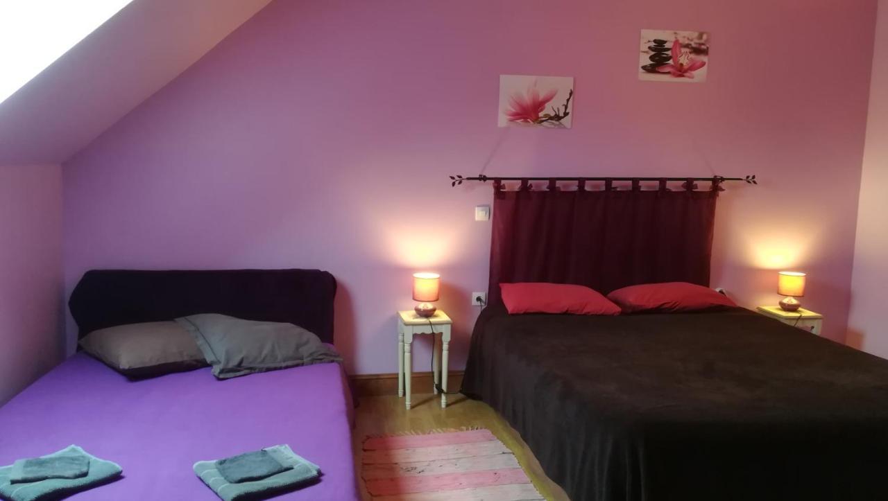 La Ferme De L'isle Et Sa Roulotte Bed & Breakfast