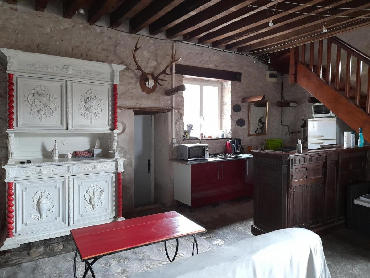 La Ferme De L'isle Et Sa Roulotte * Avaray